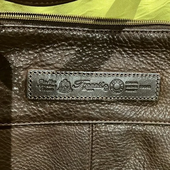 Fossil 100 genuine leather - Picture 2 of 3